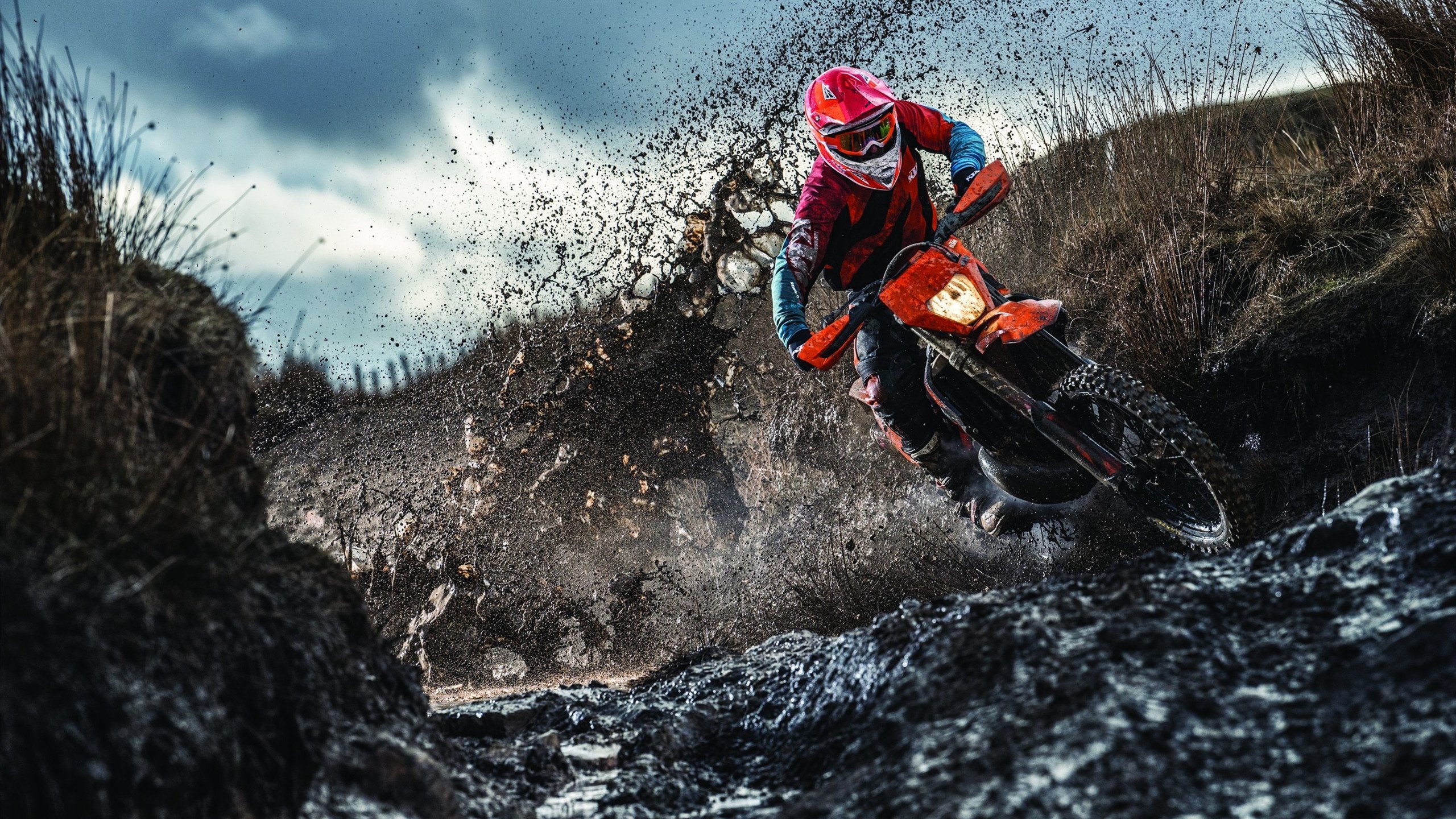 久保建英爆发引领亚洲新浪潮，乌拉圭狂胜苏格兰展现南美足球底蕴